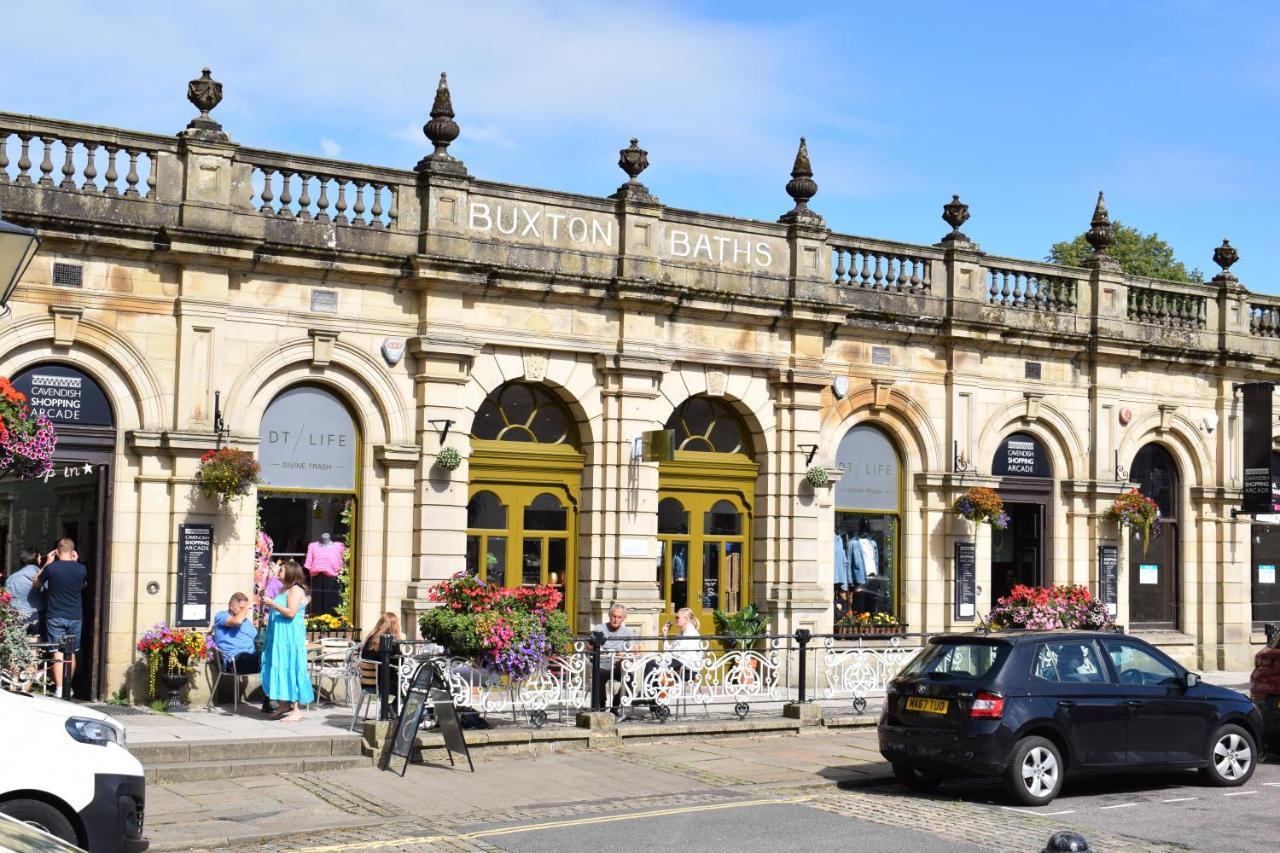 The Buxton Retreat A Luxurious 3-Storey Townhouse With Four Poster Bed And Double Jacuzzi Bath" 外观 照片