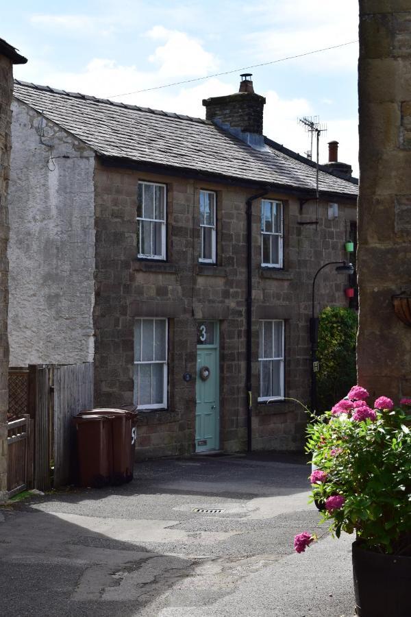 The Buxton Retreat A Luxurious 3-Storey Townhouse With Four Poster Bed And Double Jacuzzi Bath" 外观 照片