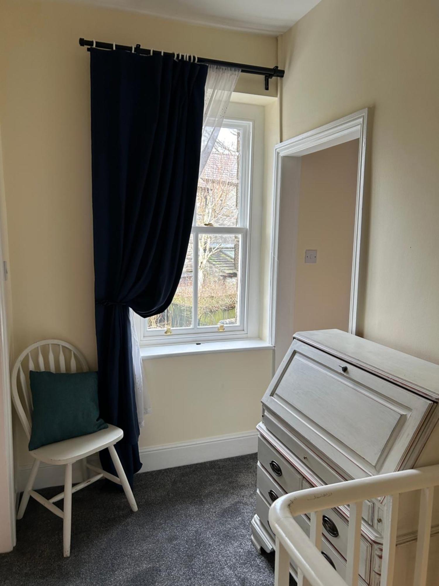 The Buxton Retreat A Luxurious 3-Storey Townhouse With Four Poster Bed And Double Jacuzzi Bath" 外观 照片