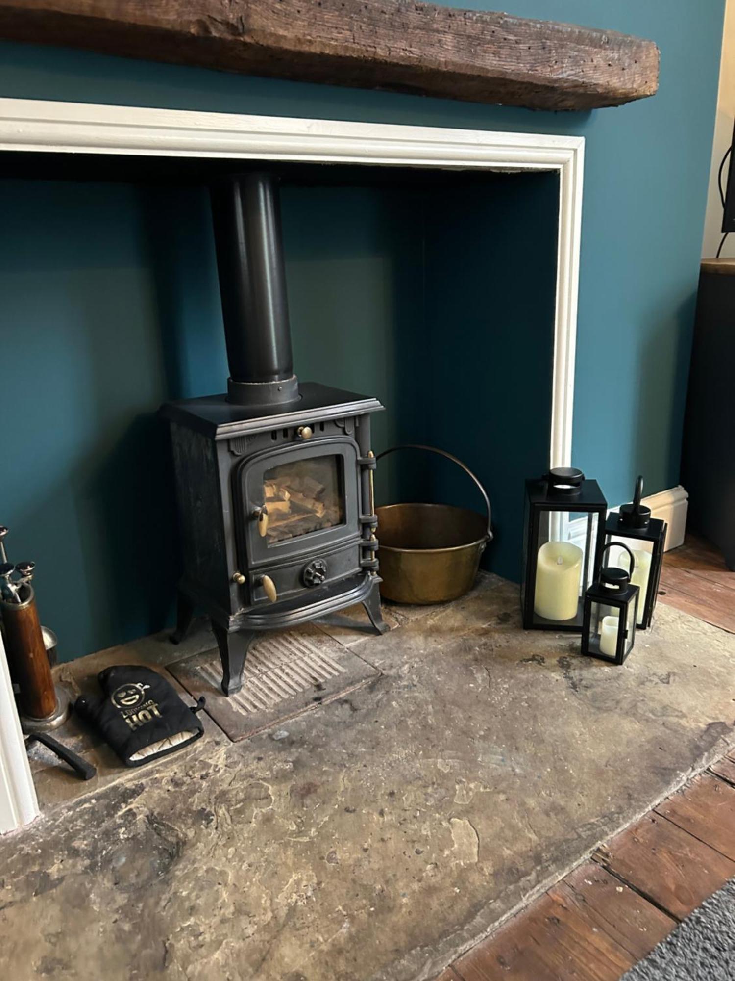 The Buxton Retreat A Luxurious 3-Storey Townhouse With Four Poster Bed And Double Jacuzzi Bath" 外观 照片